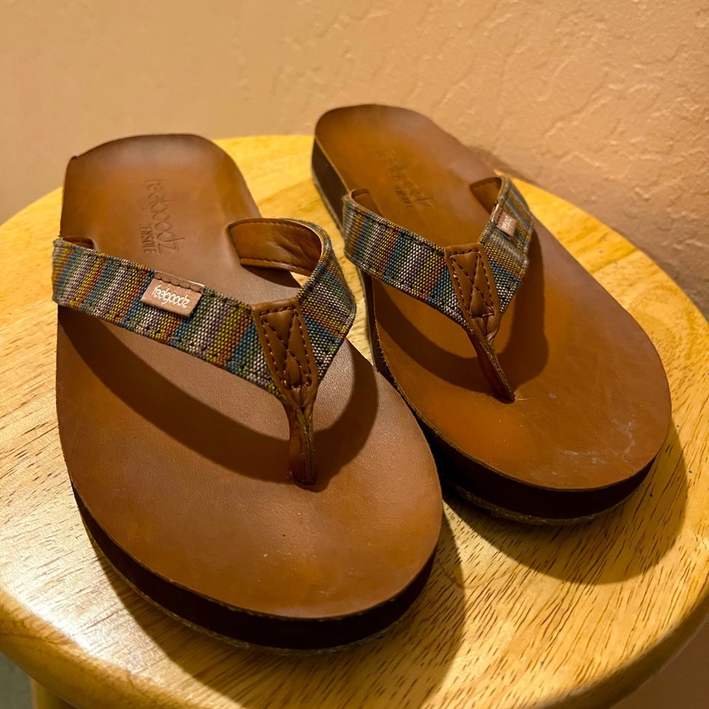 Feelgoodz zensole sandals rarely worn